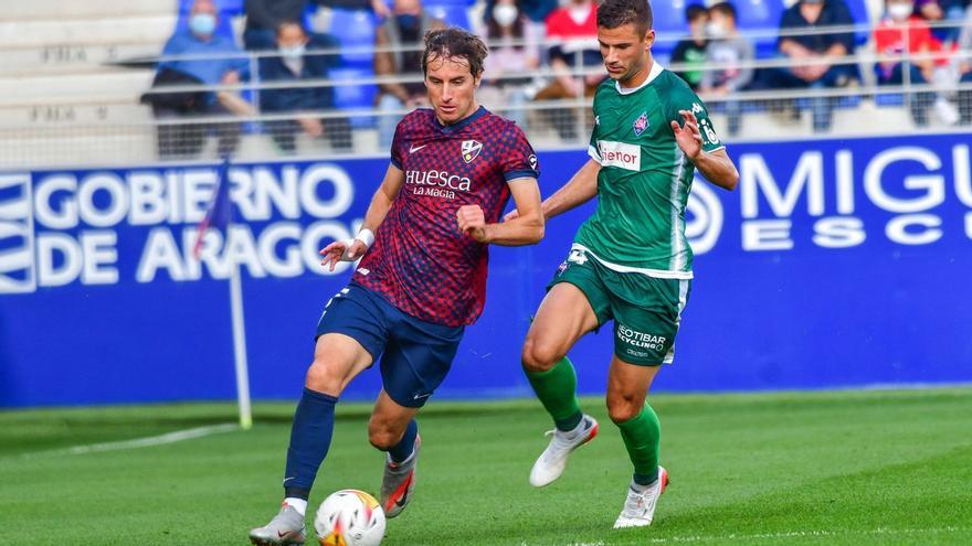 Xisco Muñoz debuta en el banquillo del Huesca con un empate ante el Amorebieta