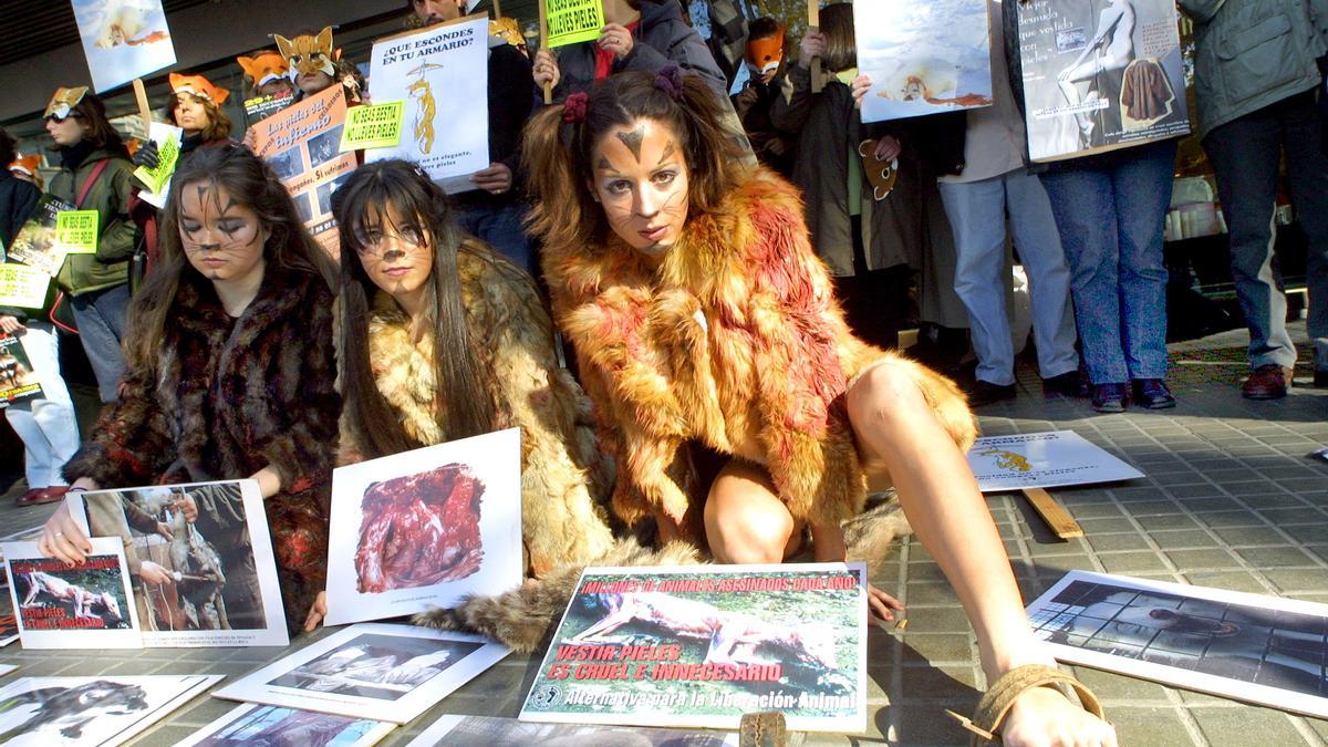 Manifestación contra el maltrato animal. EPC