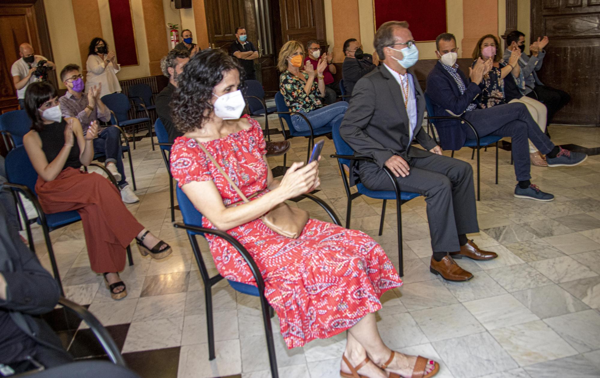 Toma de posesión de Jordi Segura, nuevo concejal del PSOE en Alcoy