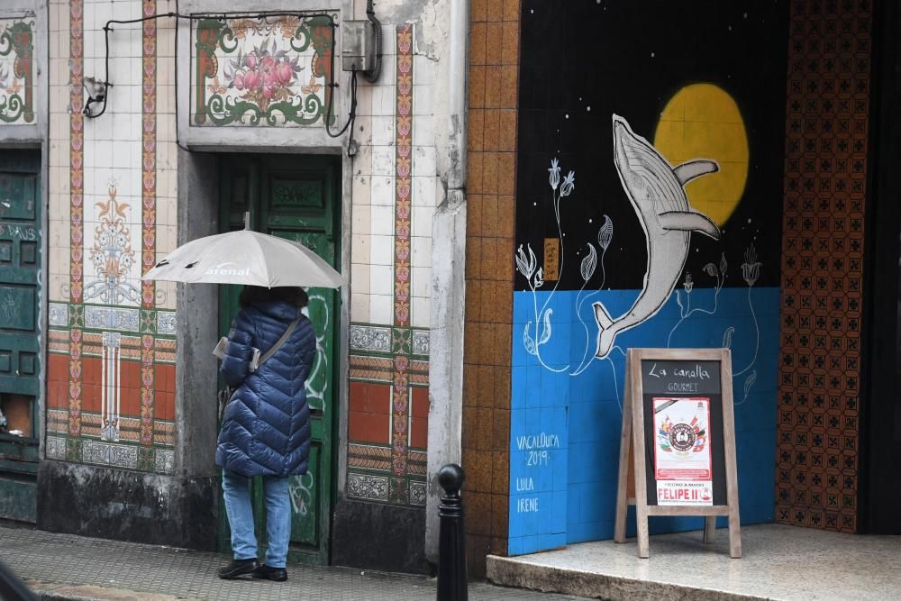 Viento y lluvia en A Coruña, en alerta naranja