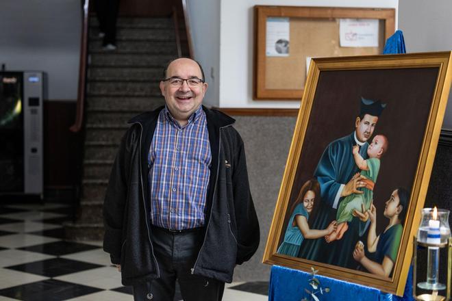 Galería: Charla del misionero Roberto Martínez