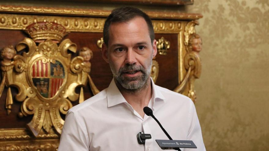 El PSOE de Palma denuncia que el PP &quot;ha cambiado el proyecto de reforma de la plaza Mayor por un aparcamiento&quot;