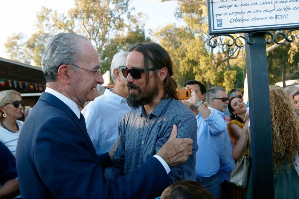 Una placa de cerámica recuerda a Juan José Andreu Paniagua, 'Pani', en la zona aproximada donde perdió la vida en 1981, con tan solo 28 años, junto al merendero El Tintero