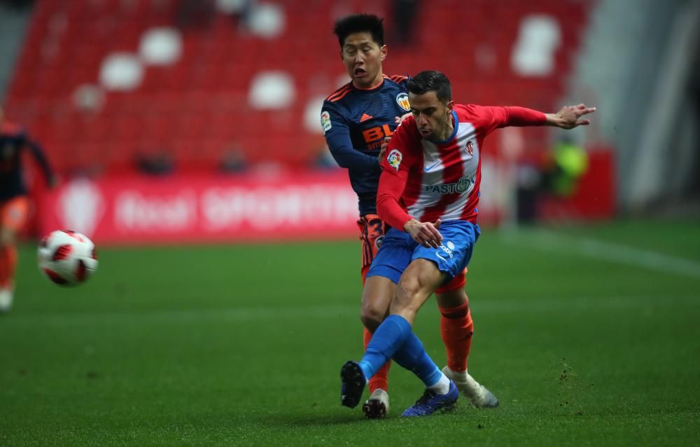 Sporting de Gijón - Valencia CF, en imágenes