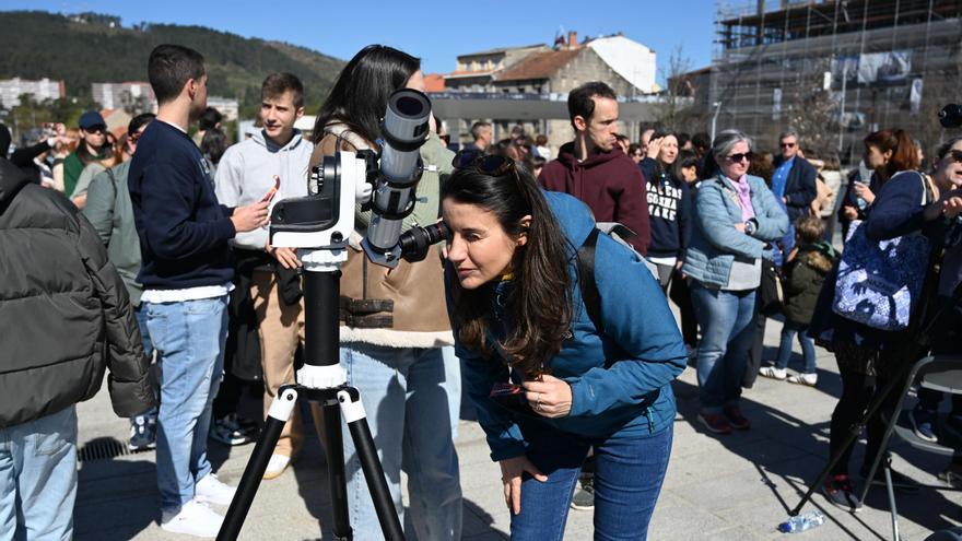 Y el sol en Pontevedra  fue mordido por la luna