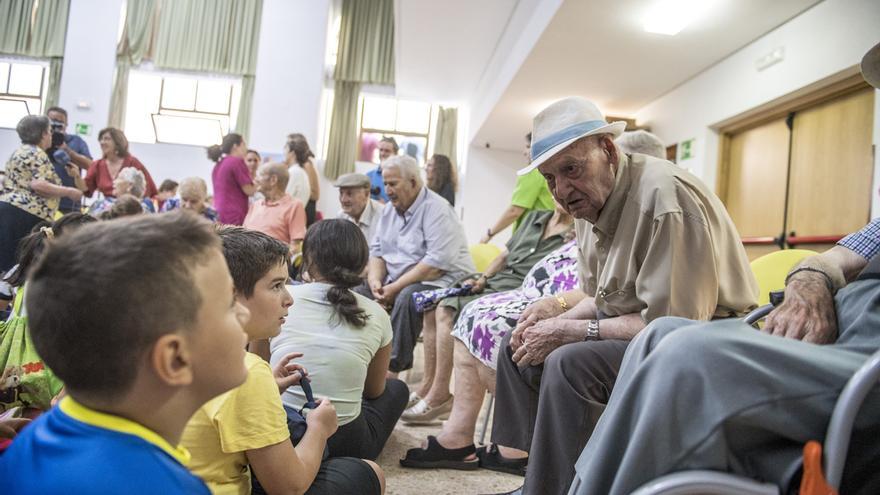 Fotogalería | Así fue el Día de los abuelos en Cáceres