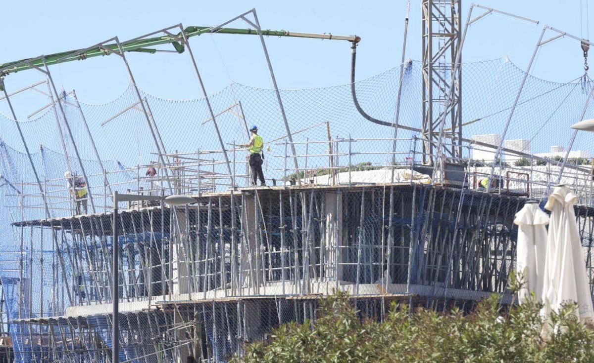El crecimiento del sector de la construcción en las Pitiusas supera el promedio balear. | J.A. RIERA