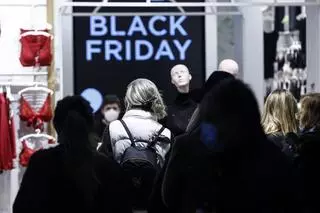 El Black Friday trae descuentos y estas ofertas de empleo en Zaragoza
