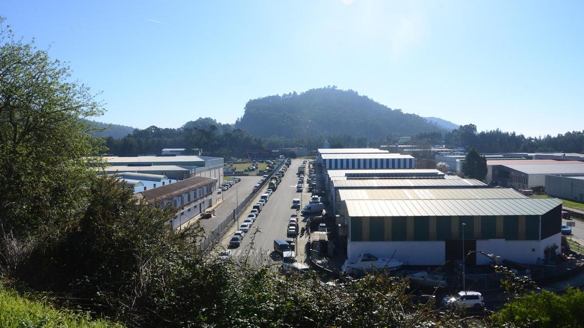 Una vista general del polígono industrial de Castiñeiras, en Bueu, donde está la nave de la empresa de logística que debía trasladar el pescado de Mercadona.