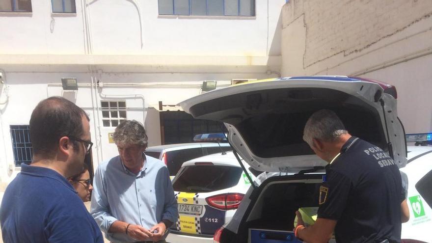 Sedaví renueva los coches de Policía Local e incluye desfibriladores