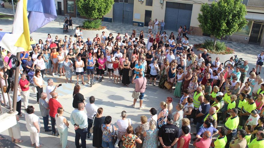 El alcalde de Isla Mayor tras la muerte del menor apuñalado en el pueblo: &quot;Debemos alzar la voz para rechazar la violencia&quot;