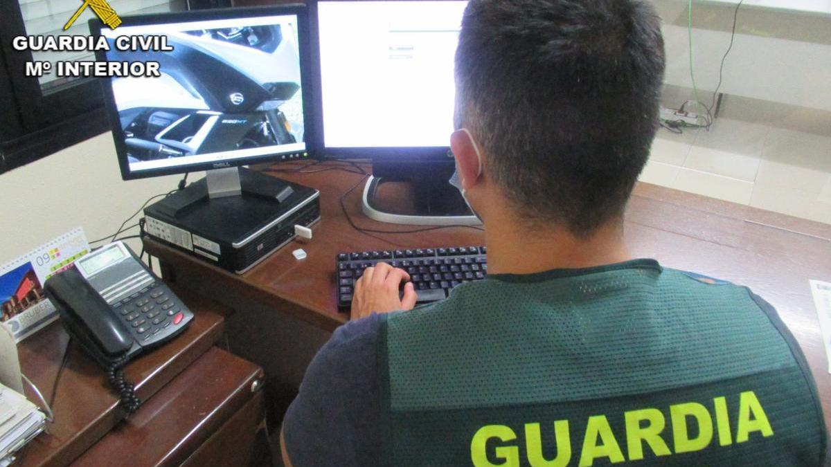 La Guardia Civil localizó al presunto estafador en Madrid