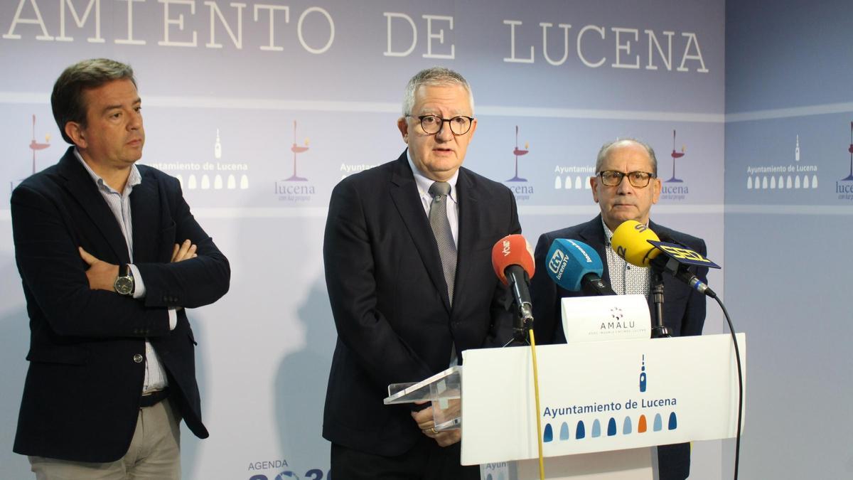 Aurelio Fernández, José Antonio Guardeño y Pedro Ortega, durante la rueda de prensa.