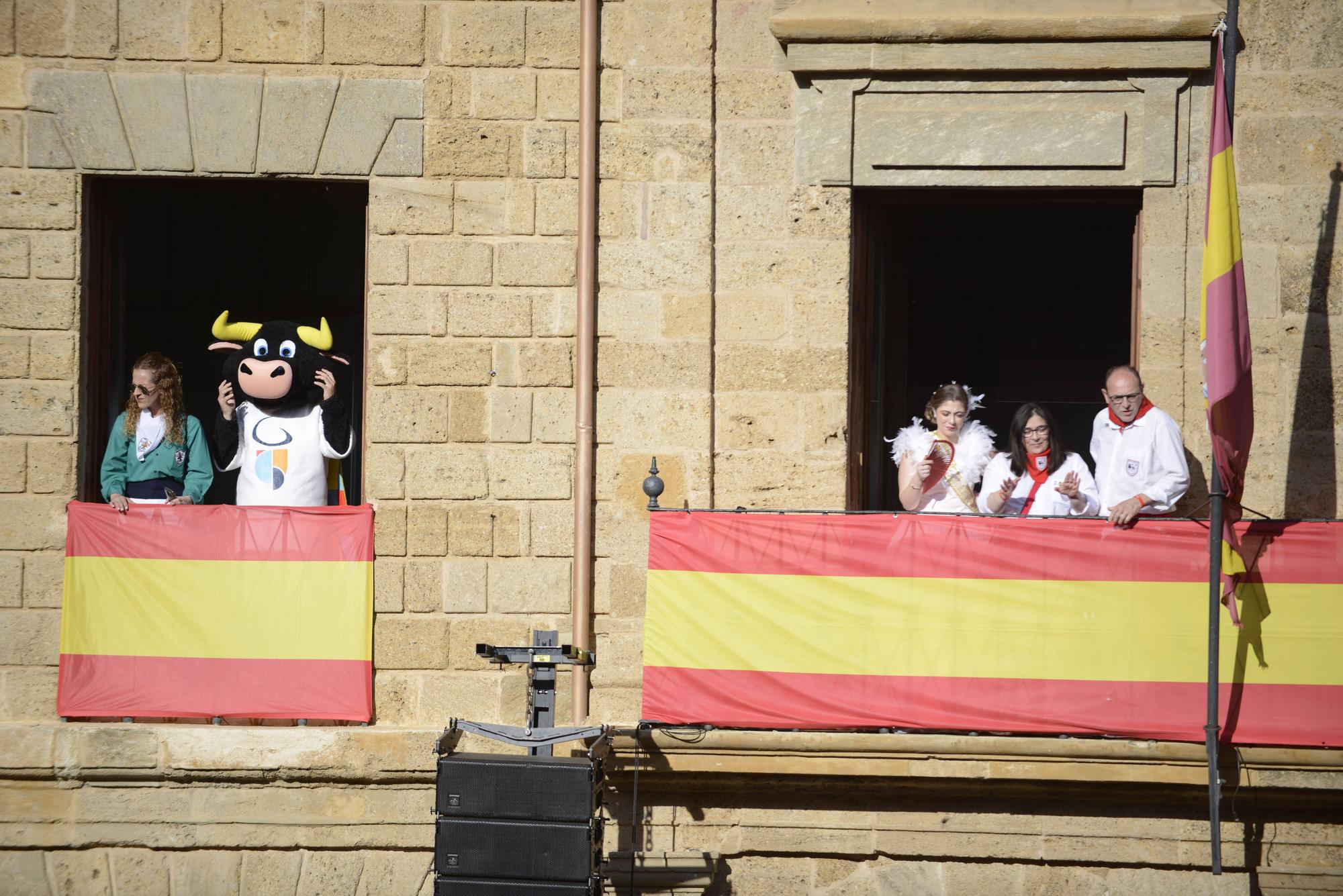 GALERÍA | Búscate en nuestras fotos del chupinazo de las fiestas de Benavente