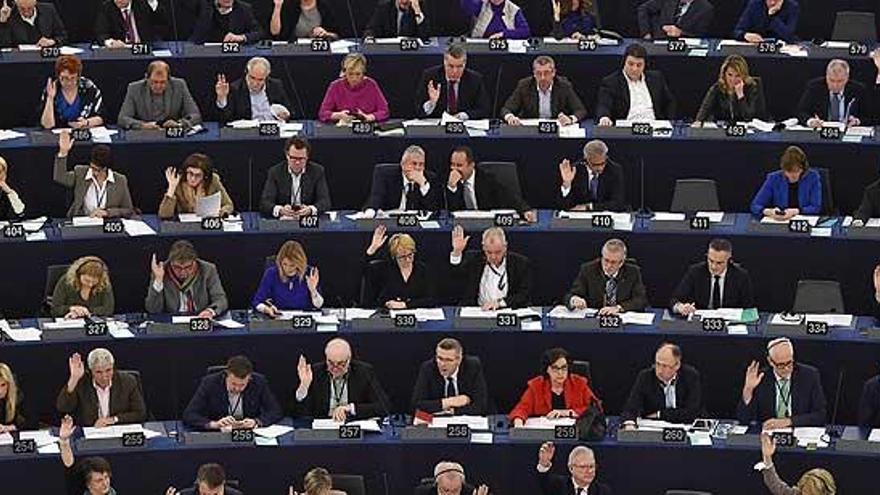 El Parlamento Europeo debate eliminar el horario de verano