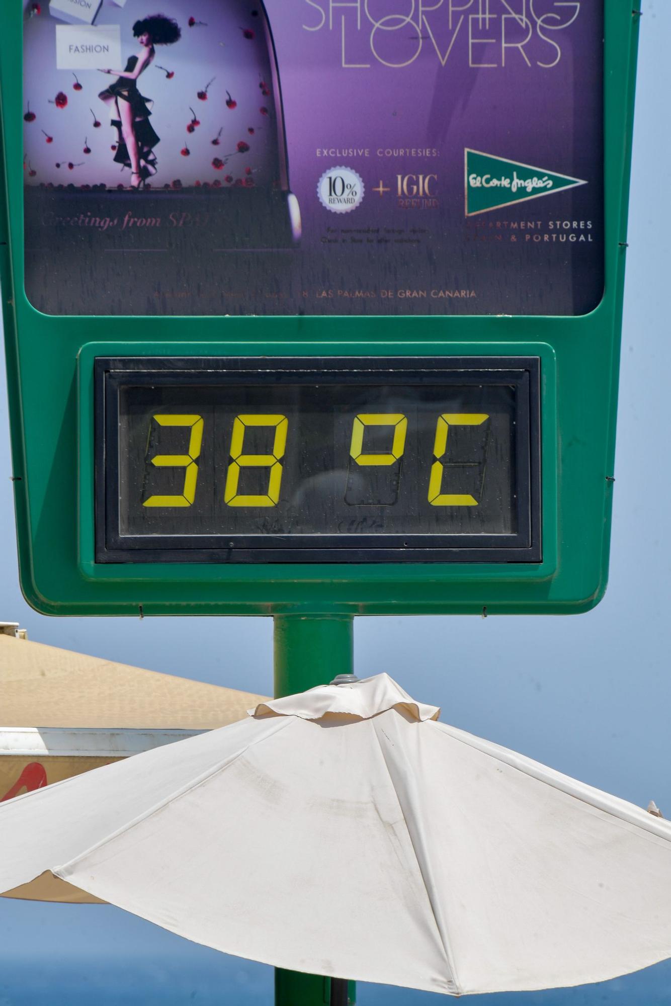 Ola de calor en Gran Canaria (16/08/2021)