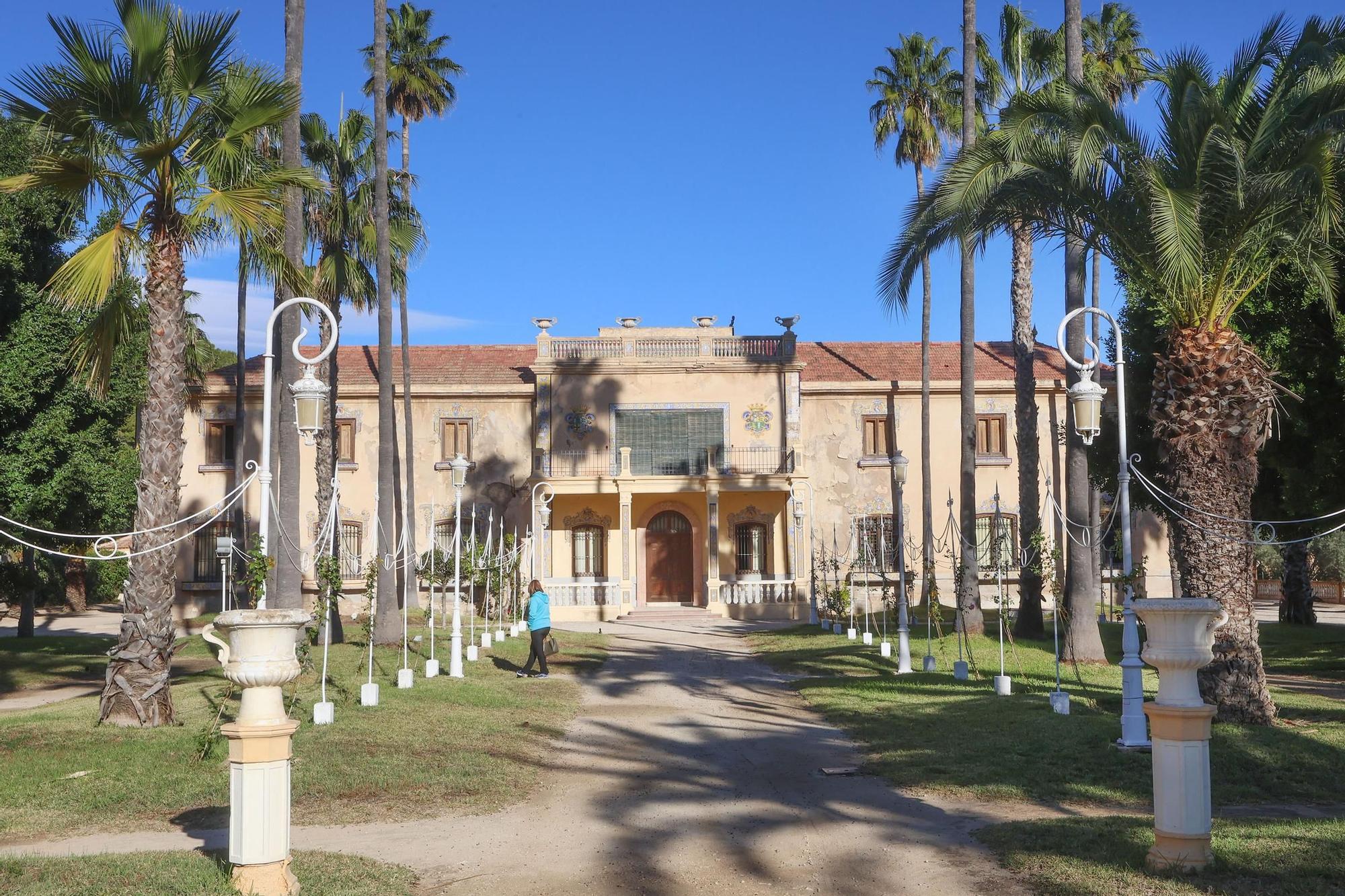 Jacarilla quiere rehabilitar la espectacular Casa Palacio del Marqués de Fontalba