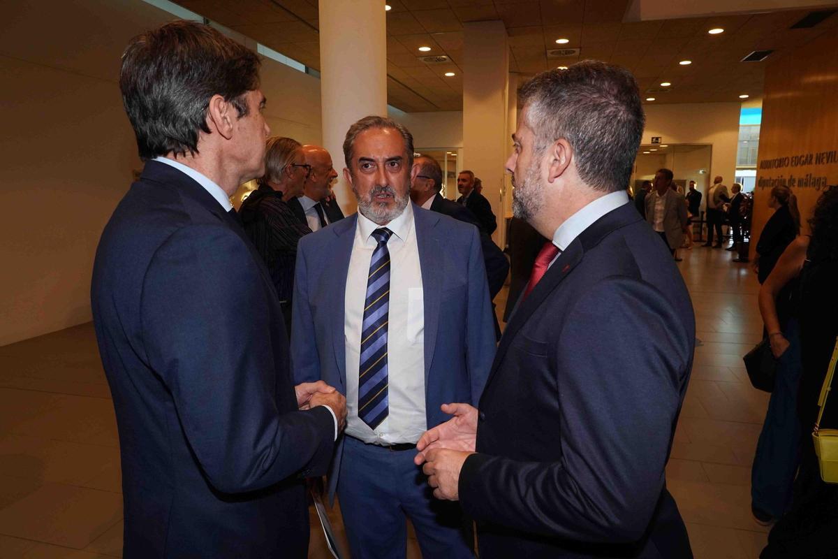 Gala de entrega de los Premios Málaga 2024, imágenes de los premiados y recepción de los invitados al Auditorio Edgar Neville