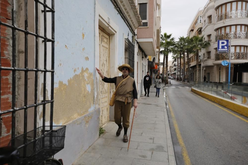 Ars Creatio rememoró este fin de semana con un recorrido teatralizado por Torrevieja el 190 aniversario del terremoto que asoló la comarca de la Vega Baja el 21 de marzo de 1829. Horas después de la r