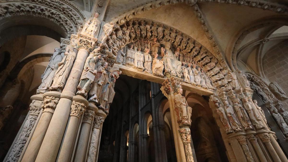 Imagen del Pórtico de la Gloria tras su restauración.