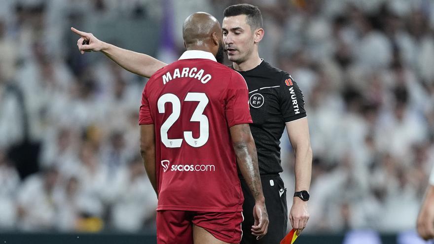 El Sevilla conoce la dura sanción a Marcao y Almeyda: cuántos partidos se perderán
