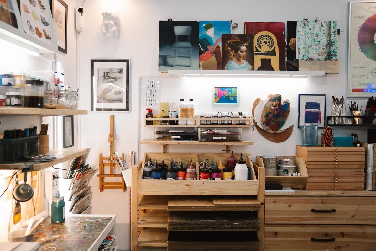 Espacio para los materiales en la Escuela de Arte Pentimento, en Madrid.