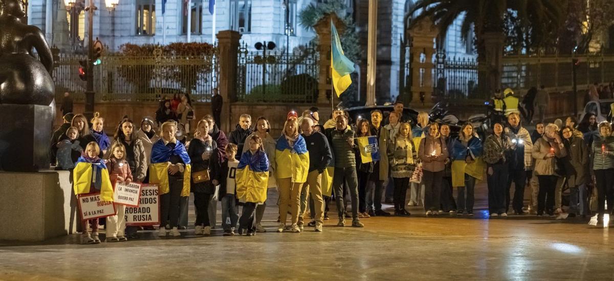 Los ucranianos en Asturias ruegan ayuda en la Escandalera | ELENA MUYLAR