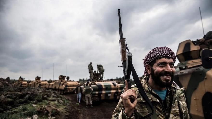 Erdogan desoye a la OTAN e intensifica su ofensiva contra los kurdos de Siria
