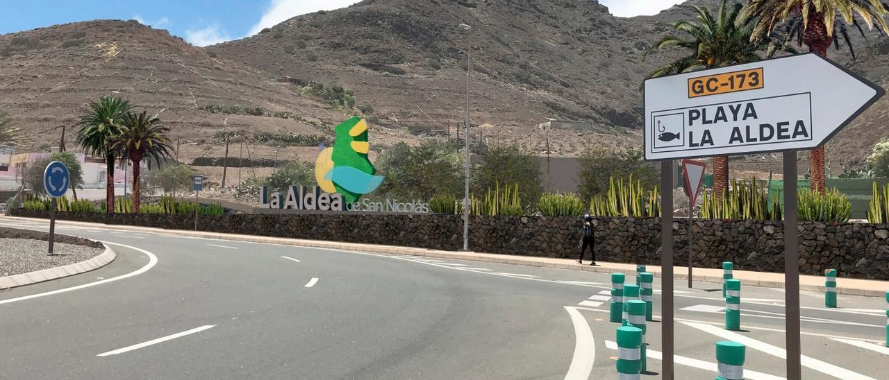 Acceso  a La Marciega, que incorporará la nueva imagen turística de La Aldea y las cuatro nuevas palmeras, como muestra la infografía.