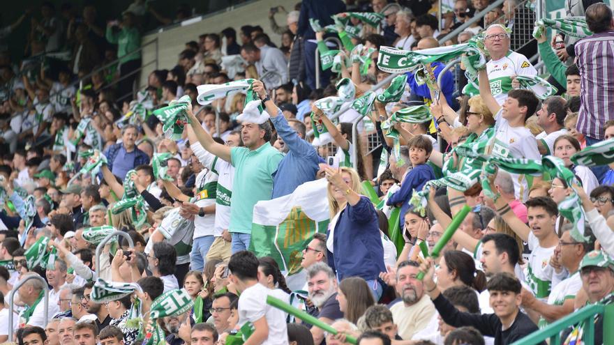 Más de 500 aficionados acompañarán al Elche en Huesca