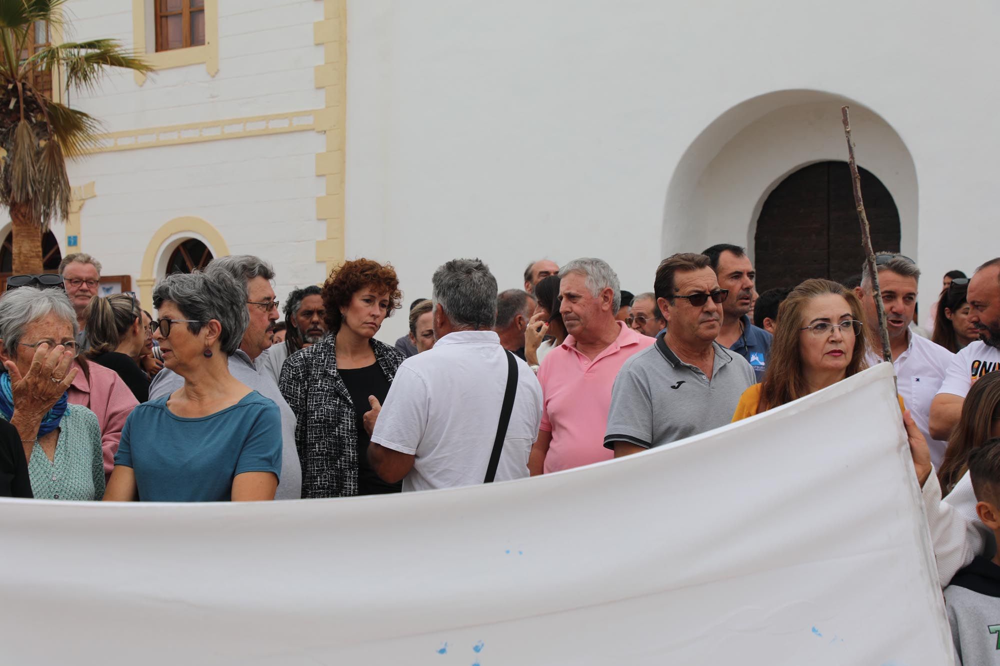 Formentera clama contra la agresión al taxista