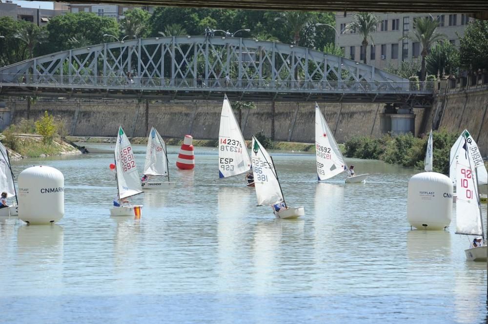 Regata exhibición en el Río Segura