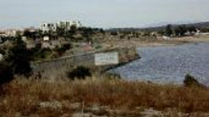 El embalse de Alange pierde un 16% de agua en sólo once meses