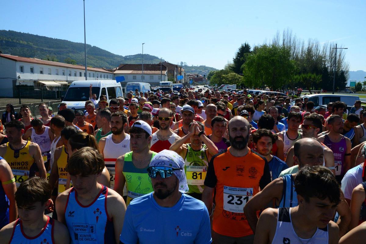 Medio millar de personas en la XVII Carreira Pedestre Concello de Moaña Medio millar de personas en la XVII Carreira Pedestre Concello de Moaña