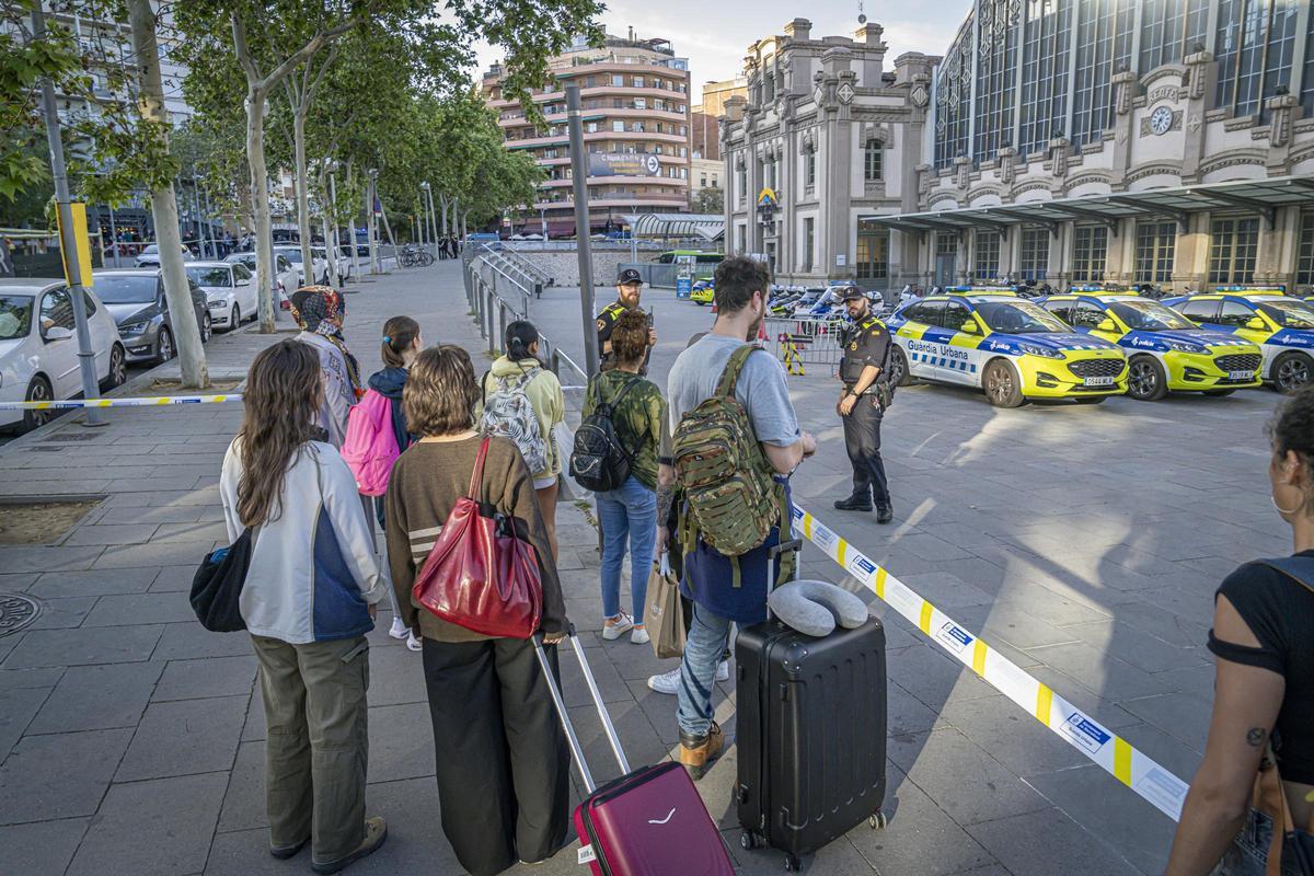 Un objeto sospechoso provoca el cierre durante tres horas de la Estación del Nord de Barcelona