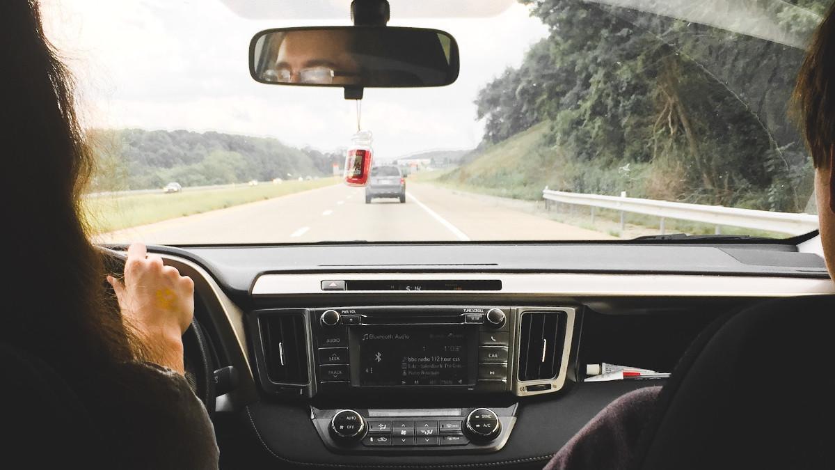 Llevar esto en el coche puede costarte 200 euros de multa