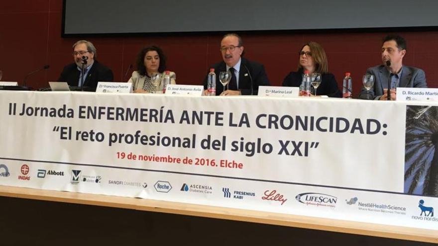 Expertos debaten sobre las enfermedades crónicas en unas jornadas del CEU