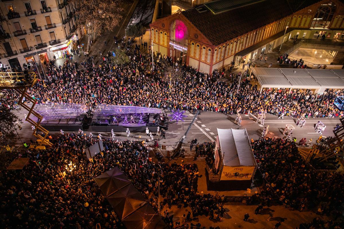 La Cabalgata vuelve a llenar de magia Barcelona