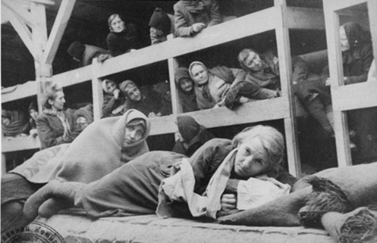 Un dormitorio en Auschwitz.