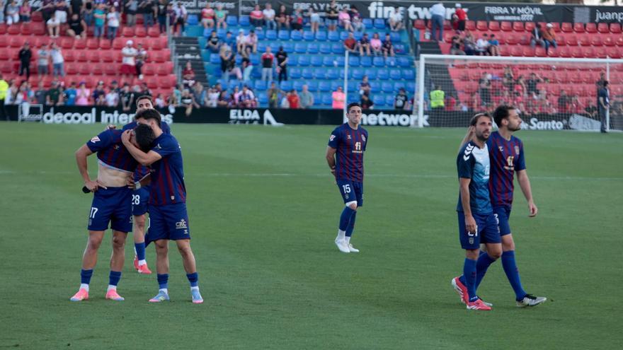 Eldense-Racing Santander: El Eldense certifica su descenso a Primera Federación (3-3)