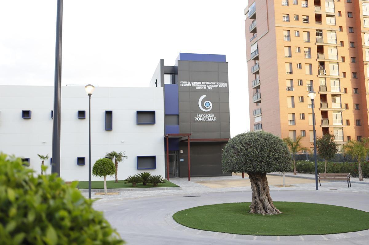 Una de las sedes de Poncemar, junto al Campus Universitario de Lorca.