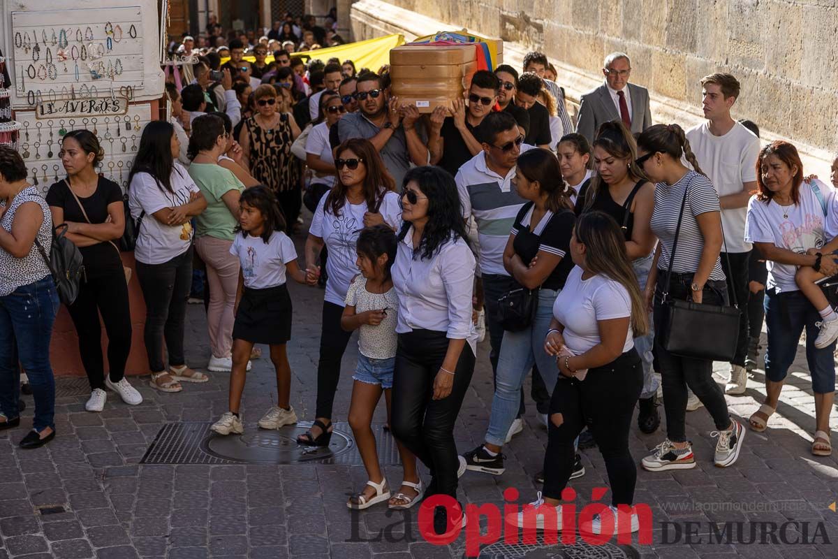 Imágenes del funeral en Caravaca de algunas de las víctimas del incendio en las discotecas de Murcia