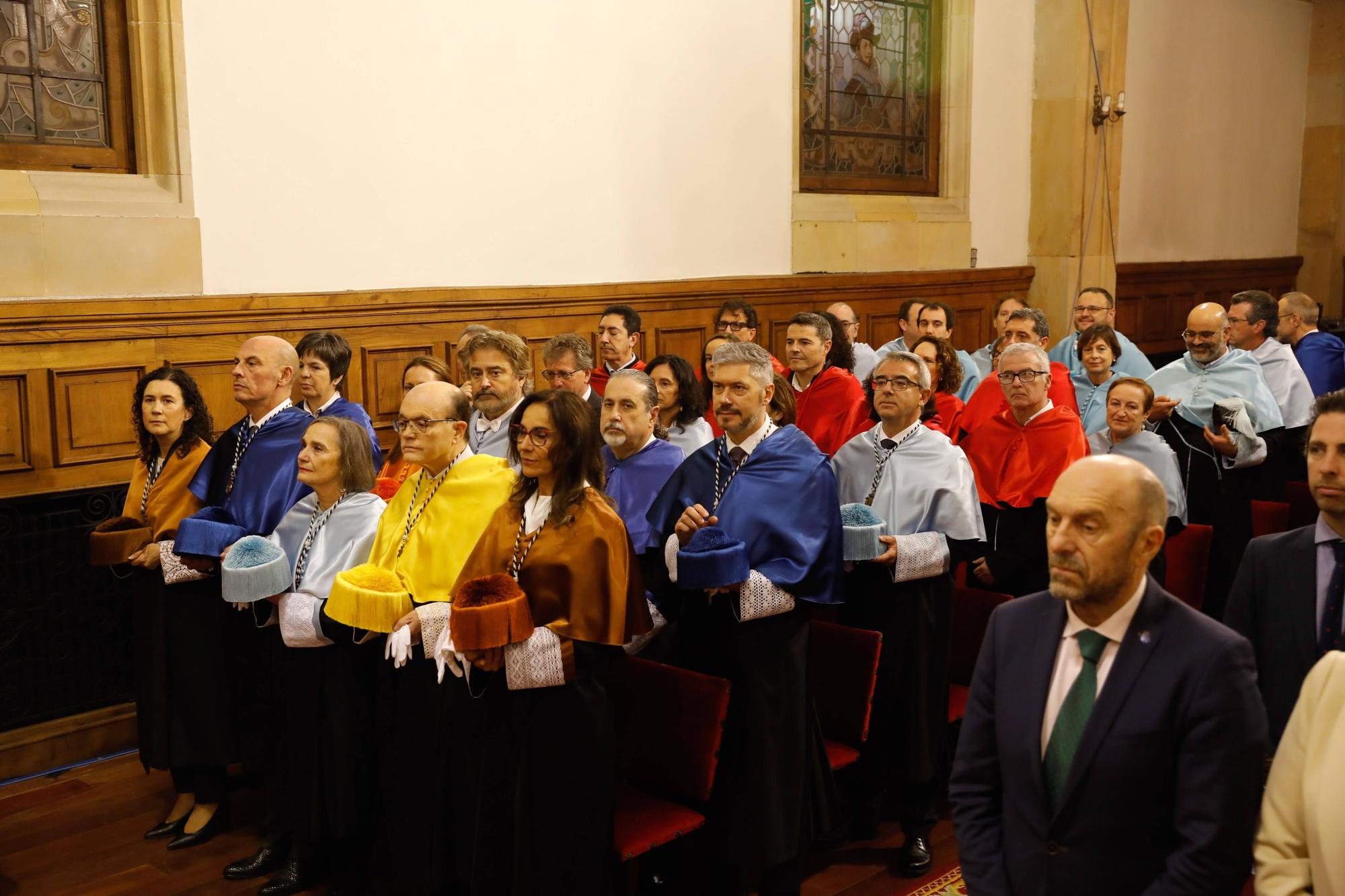 Toma de posesión de Ignacio Villaverde cono rector de la Universidad de Oviedo