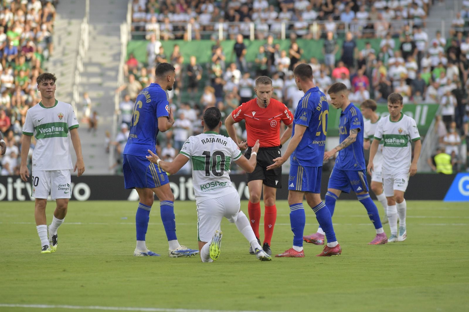 Elche CF - Real Oviedo, en imágenes