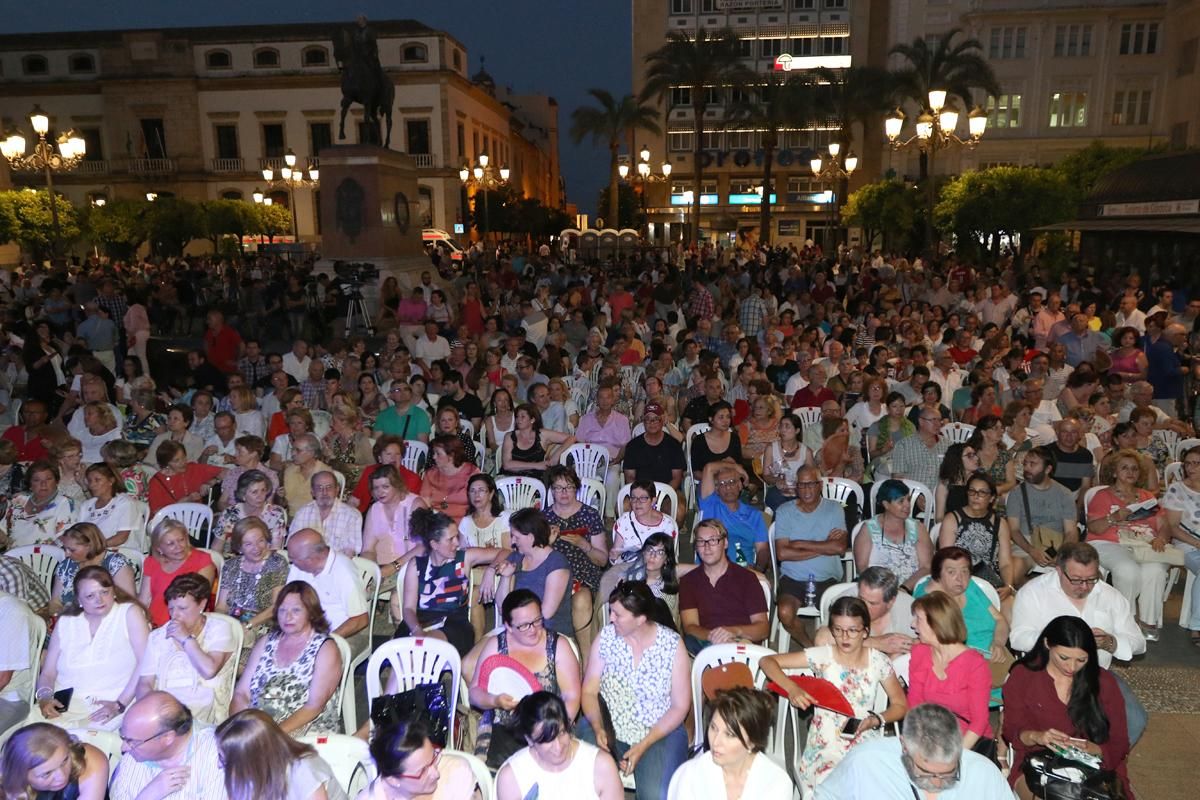 FOTOGALERIA / Las mejores imágenes de la Noche Blanca del Flamenco