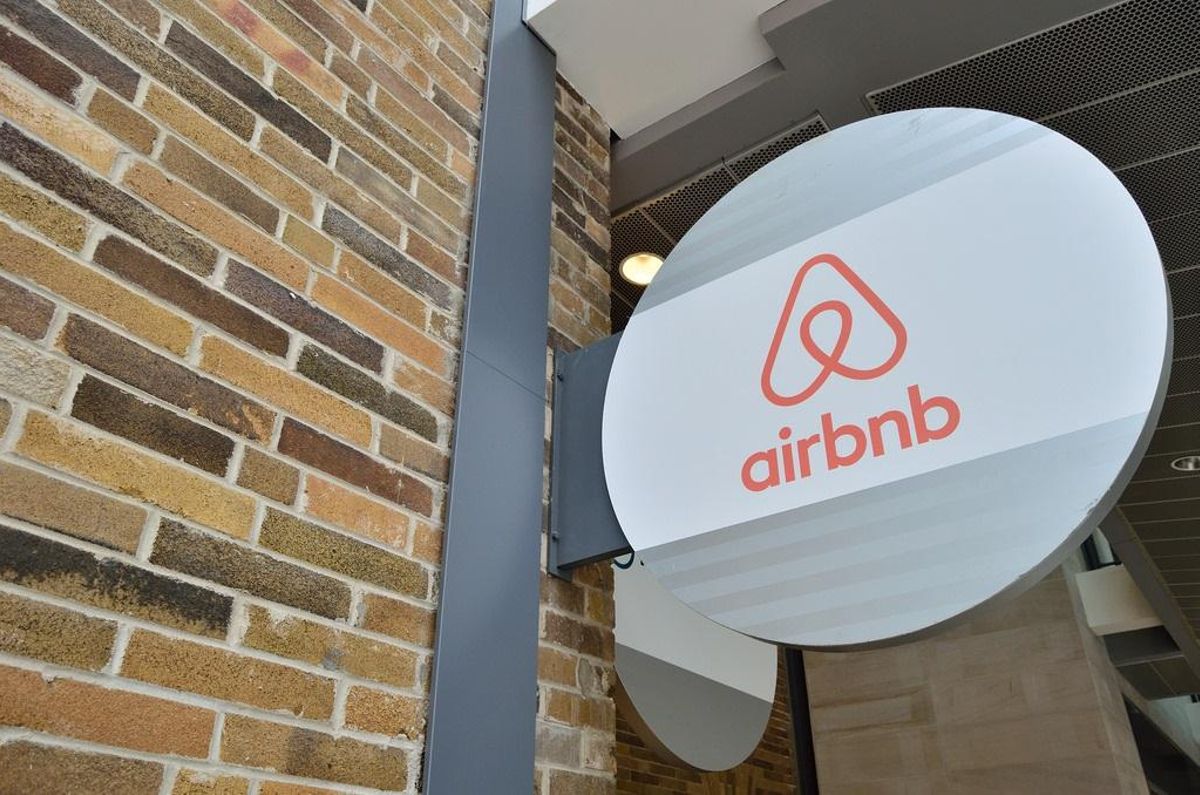 L’Ajuntament exigeixa Airbnb esborrar anuncis il·legals en 48 hores L’Ajuntament exigeixa Airbnb esborrar anuncis il·legals en 48 hores