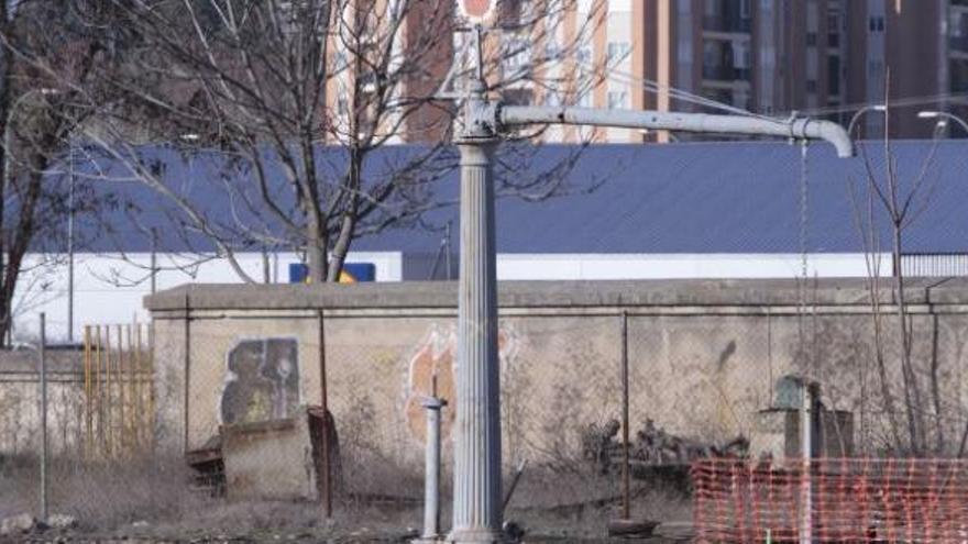 Vista general de la estación de ferrocarril de Zamora, donde han desaparecido ya algunos tramos de vías (como la del andén) de cara a dejar expedito el terreno para la llegada de la alta velocidad.