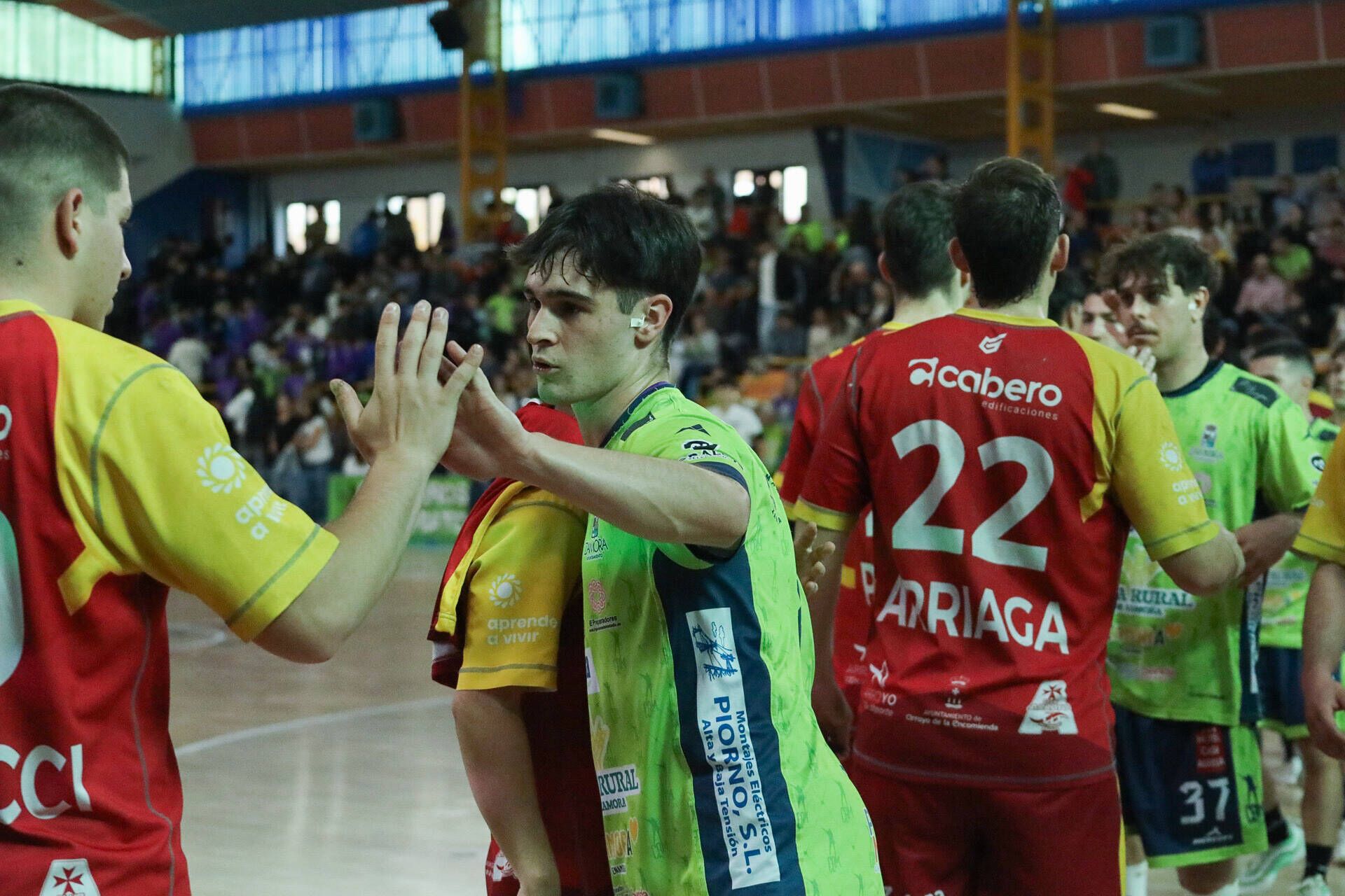 Las imágenes de la victoria del Balonmano Zamora contra el Arroyo ...
