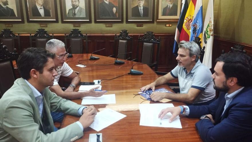Creada una mesa de seguimiento de la obra para reabrir Playa Jardín