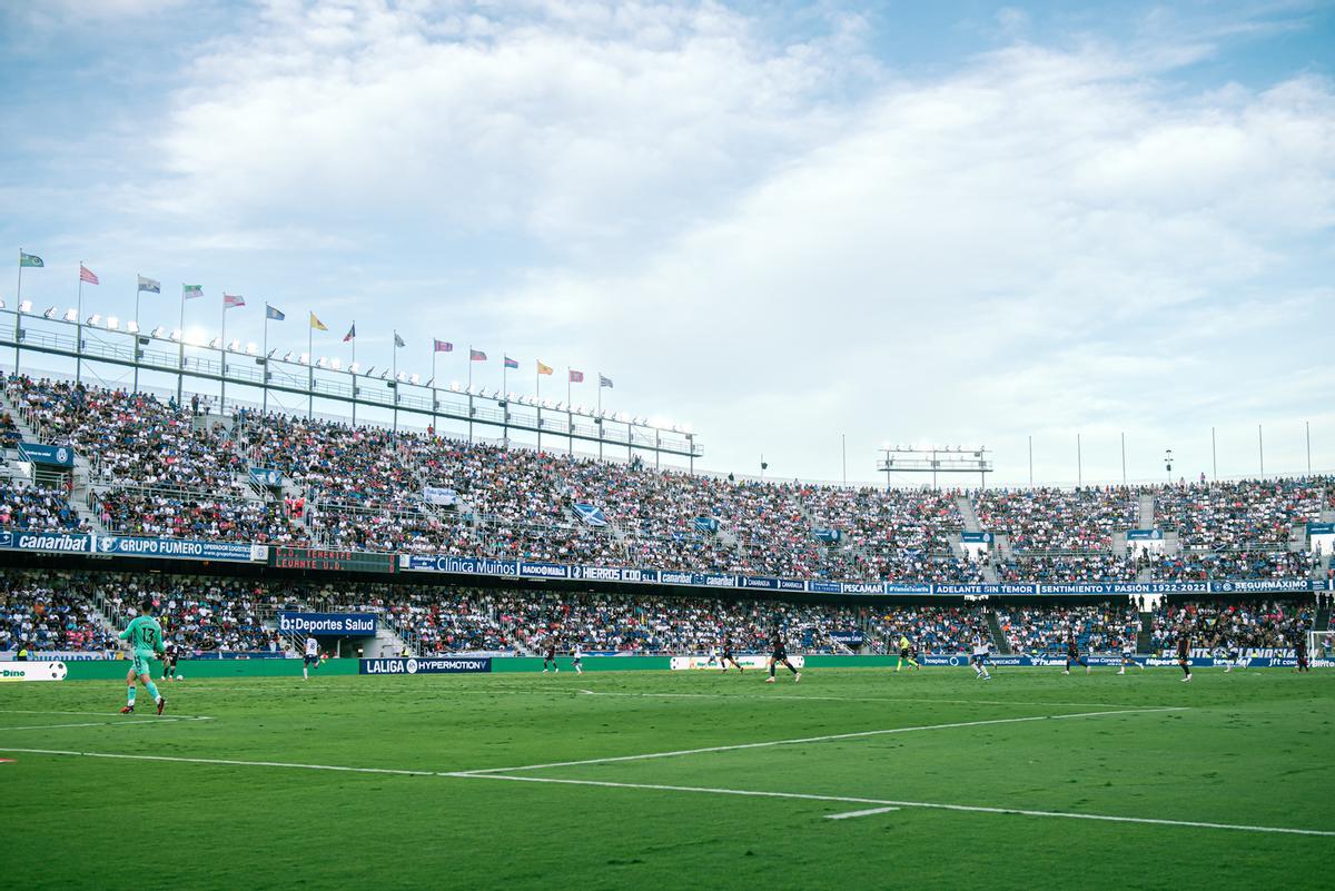 El Heliodoro Rodríguez, en un partido donde se aproximó al lleno.